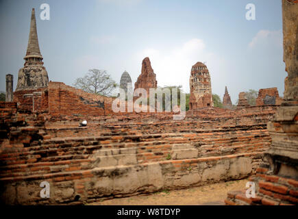 15 March 2017, Thailand, Ayutthaya: Temple ruins in the Ayutthaya History Park. The former capital of the Kingdom of Siam, today a ruined site, has been a UNESCO World Heritage Site since 1991. Photo: Britta Pedersen/dpa-Zentralbild/ZB Stock Photo