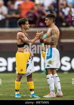 August 10, 2019, Ann Arbor, Michigan, USA: Players exchange shirts after a match between SSC Napoli and FC Barcelona at Michigan Stadium. Barcelona won the match 4-0. (Credit Image: © Scott Hasse/ZUMA Wire) Stock Photo