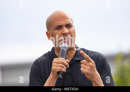 Des Moines, Iowa / USA - August 10, 2019: United States Senator and Democratic presidential candidate Cory Booker greets supporters at the Iowa State Stock Photo