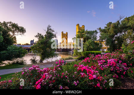 Dawn over the Sacramento River and Tower Bridge Stock Photo