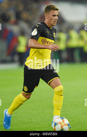 Dusseldorf, Germany. 9th Aug, 2019. Thorgan Hazard (Dortmund), August 9, 2019 - Football/Soccer : DFB Cup 1st round match between KFC Uerdingen 05 0-2 Borussia Dortmund at Merkur Spiel Arena in Dusseldorf, Germany. Credit: Itaru Chiba/AFLO/Alamy Live News Stock Photo