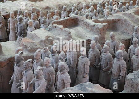 Terracotta warriors are seen exhibited at the No.1 Pit of the Museum of the Terra-cotta Warriors and Horses of Qin Shihuang (The Emperor Qins Terra-co Stock Photo