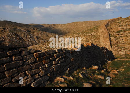 View of the relic of the Great Wall of Qin Dynasty in Guyang county, Baotou city, north Chinas Inner Mongolia Autonomous Region, 7 September 2008. Stock Photo