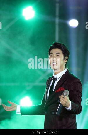 23c ★y イ・ジュンギ 2009 FAN EVENT & CONCERT yunho-of-south-korean-pop-