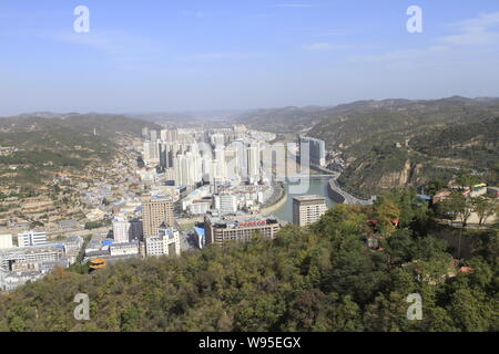 --FILE--Cityscape of YanAn city, northwest Chinas Shaanxi province, 13 October 2012.   Yanan, the iconic centre of the Communist Partys revolutionary Stock Photo