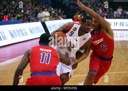 Tracy Mcgrady Qingdao Eagles Left Challenges Zheng Huai Foshan Long – Stock  Editorial Photo © ChinaImages #244181742