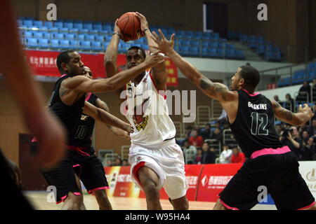 Tracy Mcgrady Qingdao Eagles Left Challenges Zheng Huai Foshan Long – Stock  Editorial Photo © ChinaImages #244181742