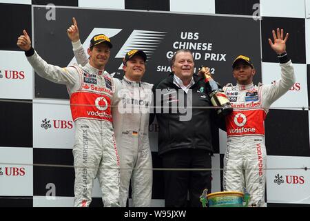 2012 Chinese GP – Rosberg wins his first F1 race in Mercedes