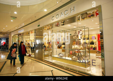 Coach best sale boutique sale