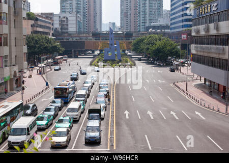 --File--Vehicles move slowly in a traffic jam on a road in Guangzhou city, south Chinas Guangdong province, 13 February 2012.   The municipal governme Stock Photo