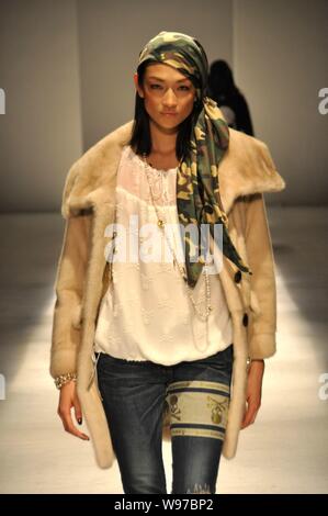 Japanese model Ai Tominaga walks the runway at the Japan Next fashion ...