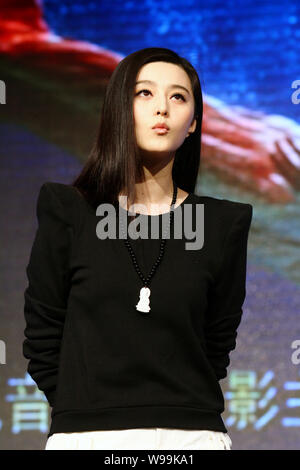 Fan Bingbing attends press conference of TV drama Empire Wu Zetian in