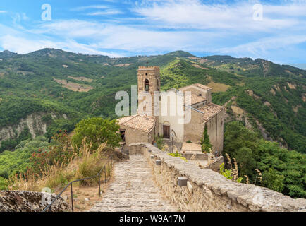 Roccascalegna (Italy) - The suggestive medieval castle on the rock in Abruzzo region, beside Majella National Park, province of Chieti Stock Photo