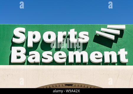 August 7, 2019 Sunnyvale / CA / USA - Sports Basement store located in South San Francisco bay area Stock Photo