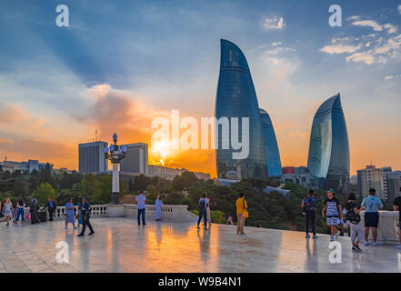 Baku, Azerbaijan August 10, 2019 Tourists on the observation deck in the upland park Stock Photo