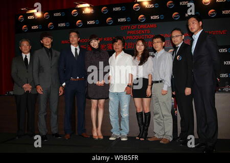 (From second left to fourth right) South Korean actors Jung Ji-hoon, known as Rain, and Daniel Henney, actress Lee Na-yeong (Lee Na-young), director K Stock Photo