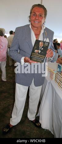 East Hampton, NY, USA. 10th Aug, 2019. Gianni Russo at the East Hampton Library Authors night on August 10, 2019 in East Hampton, NY. Credit: Mpi98/Media Punch/Alamy Live News Stock Photo