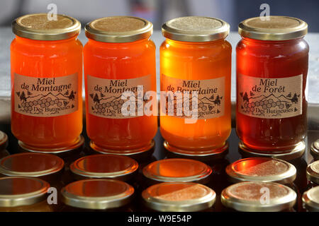 Pots de miel. / Pots of honey. Stock Photo