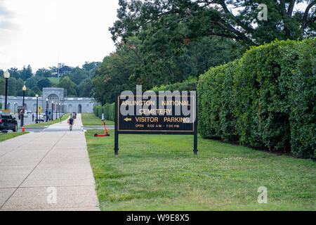 Arlington, VA - August 8, 2019: Sign directing visitors to parking spots in Arlington National Cemetary located just outside of Washington DC Stock Photo