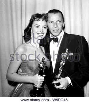 Frank Sinatra and Donna Reed at the 26th Annual Academy Awards, 1954 ...