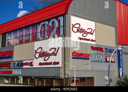 New York, NY USA. Aug 2019. Variety of retailer store signs at this shopping center in Queens NY. Stock Photo