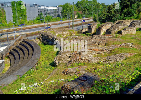 Ausgrabungsstätte Römisches Theater, Mainz (MOGONTIACUM, Bahnhof, Römisches Theater Stock Photo