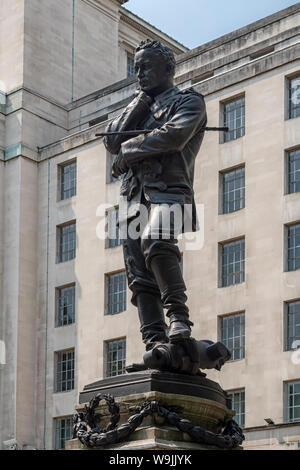 LONDON, UK - JULY 21, 2018:  Statue of General Charles George Gordon (by Hamo Thornycroft) in Victoria Embankment Gardens Stock Photo