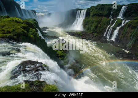 Foz de Iguazu (Iguacu Falls), the largest waterfalls in the world, Iguacu National Park, UNESCO World Heritage Site, Brazil, South America Stock Photo