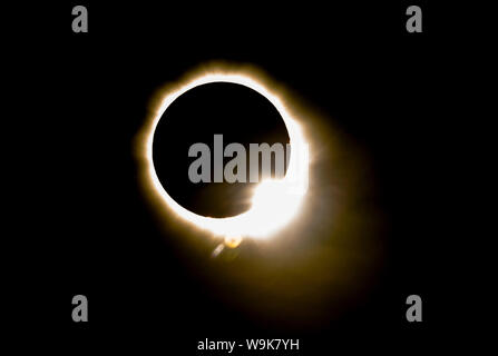 Diamond ring effect during total eclipse of the sun on 13 November 2012 from Palm Cove, Cairns, North Queensland, Australia, Pacific Stock Photo