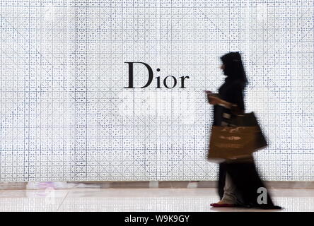 Shopping in the fashion shops of Dubai Mall, Burj Khalifa Park, Dubai, United Arab Emirates, Middle East Stock Photo