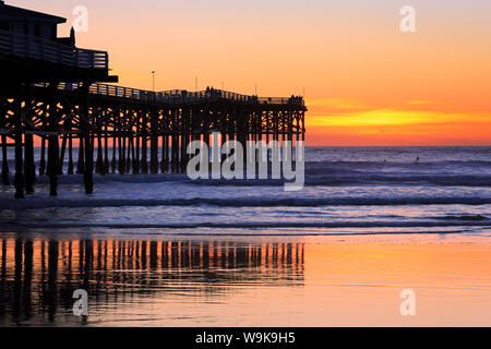 Crystal Pier, Pacific Beach, San Diego, California, United States of America, North America Stock Photo