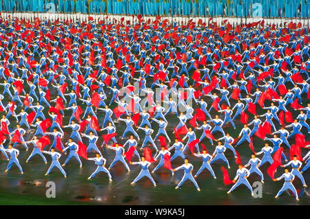 Dancers and acrobats at the Arirang festival, Mass games in Pyongyang, North Korea, Asia Stock Photo