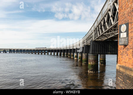 Tay Rail Bridge, Dundee, Tayside, Scotland Stock Photo