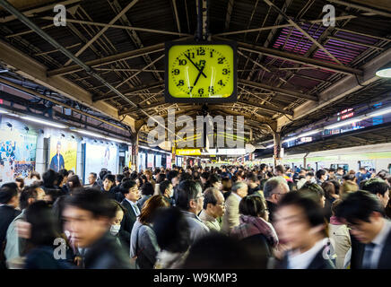 Crowded Train Platform Shinjuku Station Tokyo Stock Photo