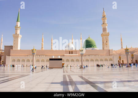 MADINAH, SAUDI ARABIA - AUGUST 2019 : Muslim pilgrims visiting the beautiful Nabawi Mosque destination, the Prophet mosque which has great architectur Stock Photo