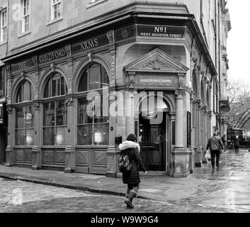 The Guildford Arms, 1 West Register St, Edinburgh EH2 2AA - Classic Edinburgh New Town Victorian Bar & Restaurant. Stock Photo