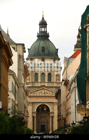 St. Stephens Basilica in Budapest, Hungary (Szent Istvan Bazilika) Stock Photo