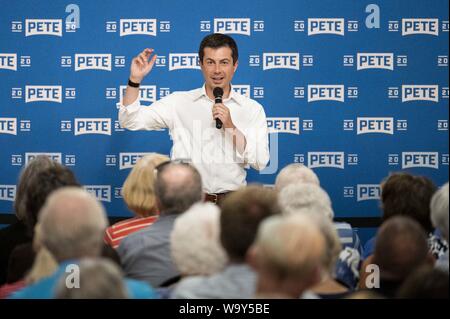 Ottumwa, IA, USA. 15th Aug, 2019. South Bend, Indiana Mayor PETE BUTTIGIEG (D) campaigning at the Hotel Ottumwa in Ottumwa, Iowa on August 15, 2019. Credit: Michael Brochstein/ZUMA Wire/Alamy Live News Stock Photo