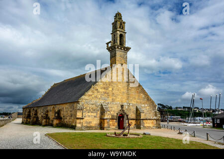 The chapel Notre-Dame de Rocamadour , Camaret-sur-Mer, Finistere, Bretgane, France Stock Photo