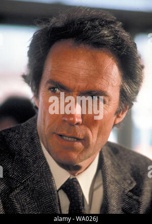 CLINT EASTWOOD in SUDDEN IMPACT (1983), directed by CLINT EASTWOOD. Credit: WARNER/MALPASO / Album Stock Photo