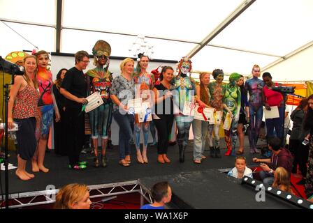 Living Art Show and body painting show organised by Liz Bylett for the ...
