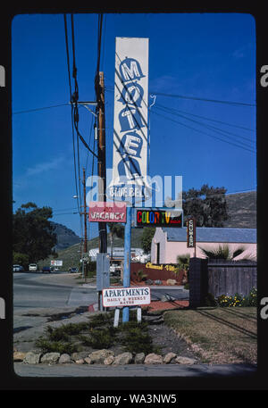 Blue Bell Motel (1937) sign, 3053 S. Higuera Street, San Luis Obispo, California Stock Photo