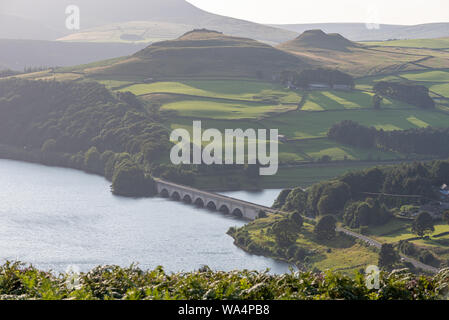 View of the Ashopton Viaduct, Ladybower Reservoir, and Crook Hill in the Derbyshire Peak District National Park, England, UK. Stock Photo