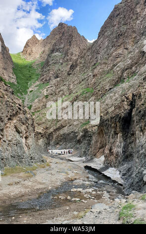 Gurvan Yolyn Am Gorge of the Gurvan Saikhan Mountains in the Gobi Desert in ...