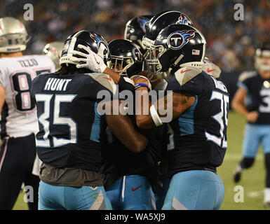 Tennessee Titans linebacker D'Andre Walker (42) runs a drill against tight  end Geoff Swaim (87) during NFL football training camp Sunday, Aug. 23,  2020, in Nashville, Tenn. (George Walker IV/The Tennessean via