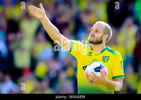 17th August 2019, Carrow Road, Norwich, England ; Premier League Football, Norwich City vs Newcastle United : Teemu Pukki (22) of Norwich City celebrates being named Man of the Match  Credit: Georgie Kerr/News Images  English Football League images are subject to DataCo Licence