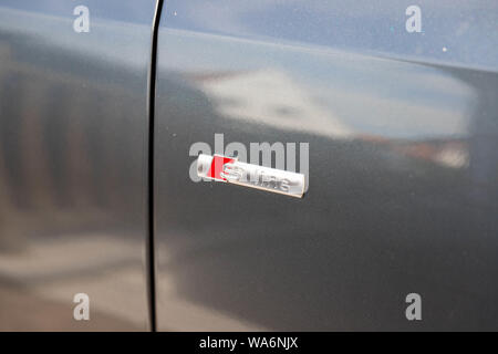 Audi Q5 S Line Close Up Logo Grey Stock Photo 264450783 Alamy