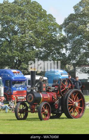 Kington, Herefordshire, UK, 18th August 2019. Vintage vehicles of all shapes and sizes from Mid Wales and the Borders descended on Kington for the 27th Annual Vintage Rally. The event is held on the town's Recreation Ground and features a wide range of attractions  including vintage and classic cars, tractors, caravans commercial and military vehicles.  A vintage steam roller in the main ring at the event. Credit: Andrew Compton/Alamy Live News Stock Photo