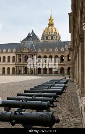 Napoleonic cannons in the courtyard of the Invalides Musee de l'Armee, Paris, France. Stock Photo