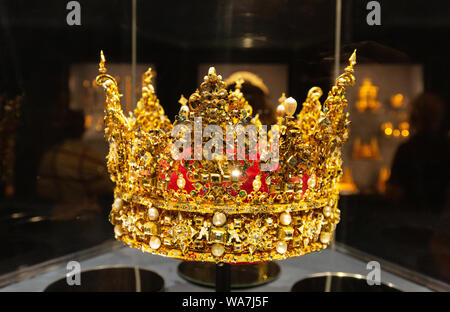 Denmark Crown Jewels; Christian IV's crown dating from 1596 in  Rosenborg Castle treasury, Copenhagen Denmark Europe Stock Photo
